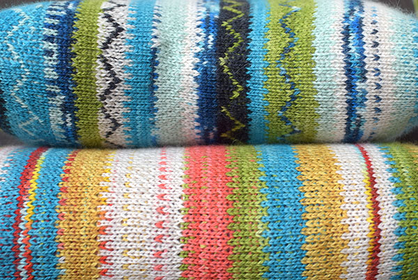 handmaiden-patterns-lumbar-colourwork-pillow-patron-coussin image 2