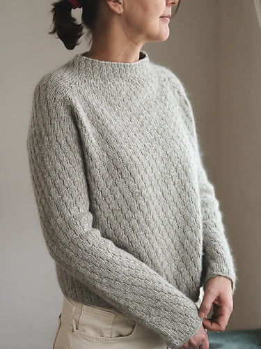 ito-patterns-armor-sweater-patron-pull-top-down-point-relief image 5