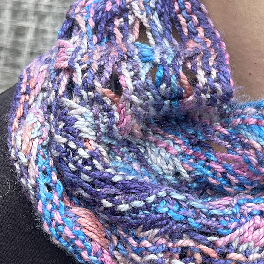handmaiden-peggys-cove-cowl-patron-snood-tricot-col image 2