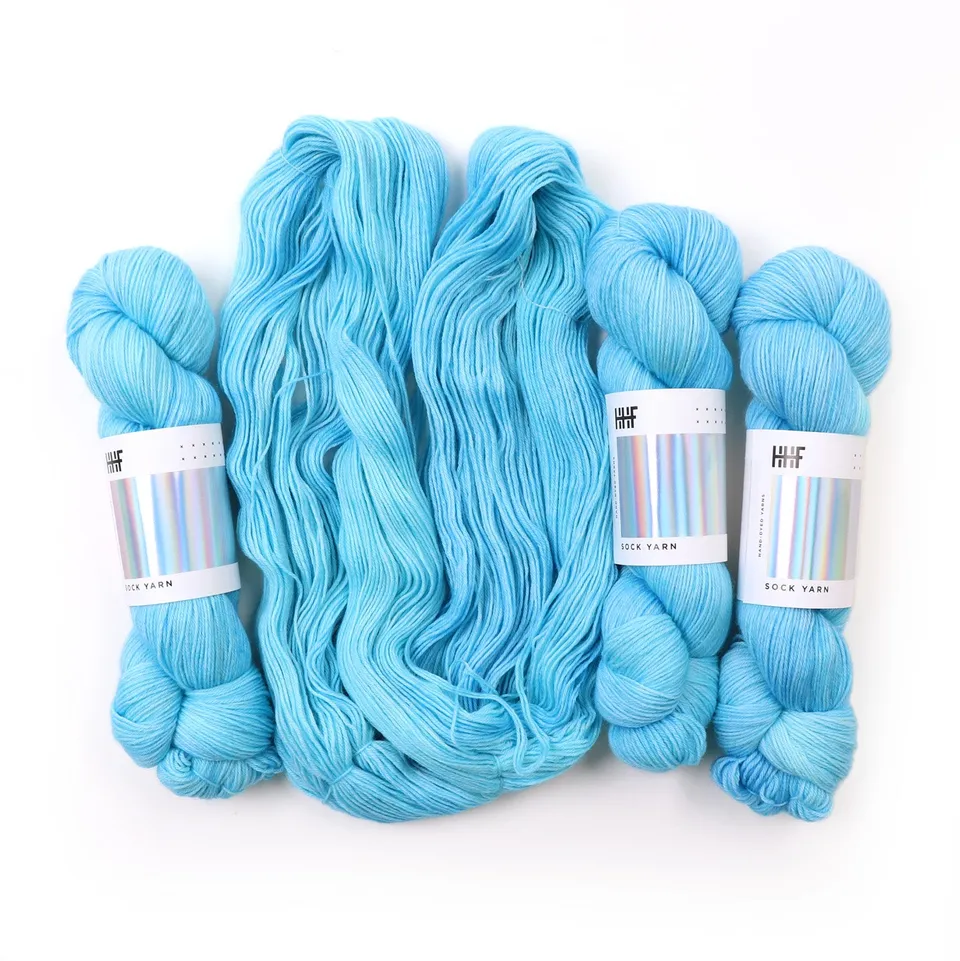 hedgehog-fibres-sock-yarn-glacier-fil-chaussettes-100g image 1