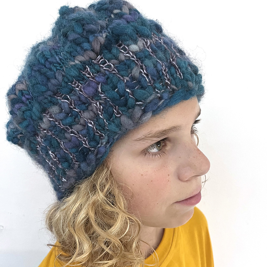 handmaiden-patterns-slope-side-slubby-hat-bonnet-tricot image 1