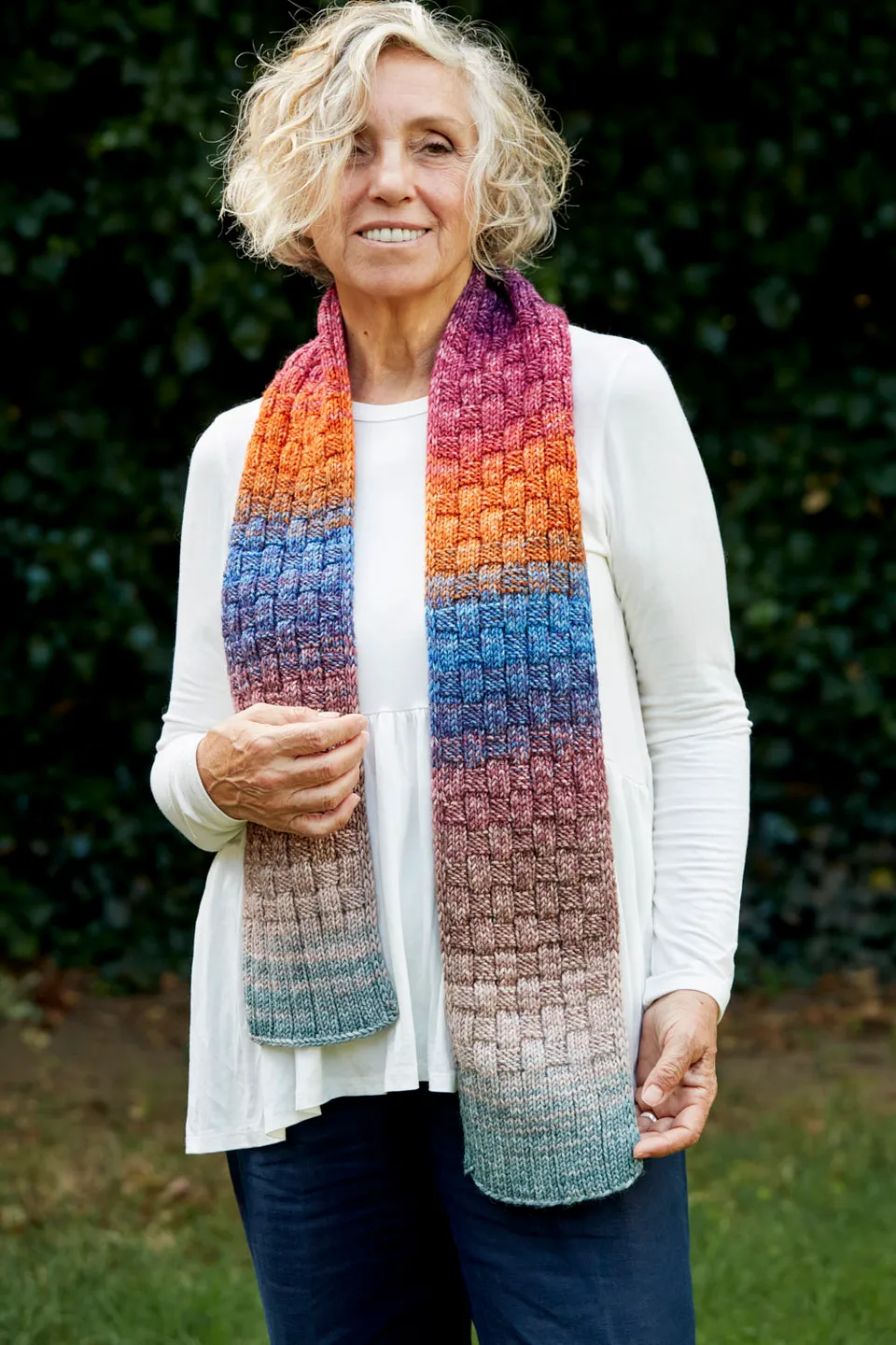 gusto-wool-attabi-scarf-patron-tricot-charpe-aran image 1