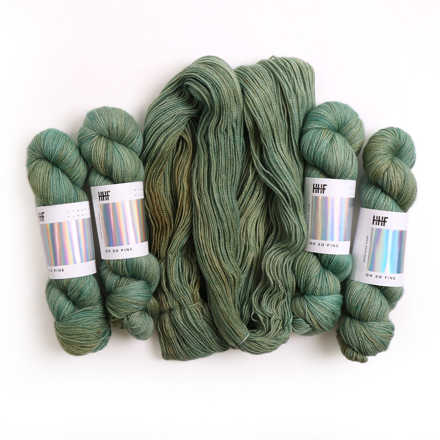 hedgehog-fibres-custom-dye-order-sage-fil-tricoter-teint-main image 5