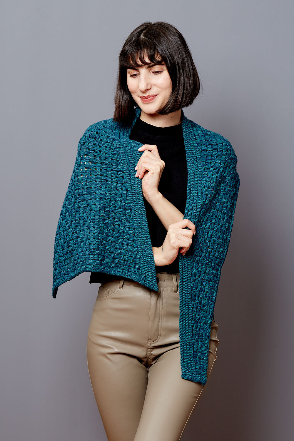 gusto-wool-attabi-shawl-patron-tricot-ch-le-fingering image 5