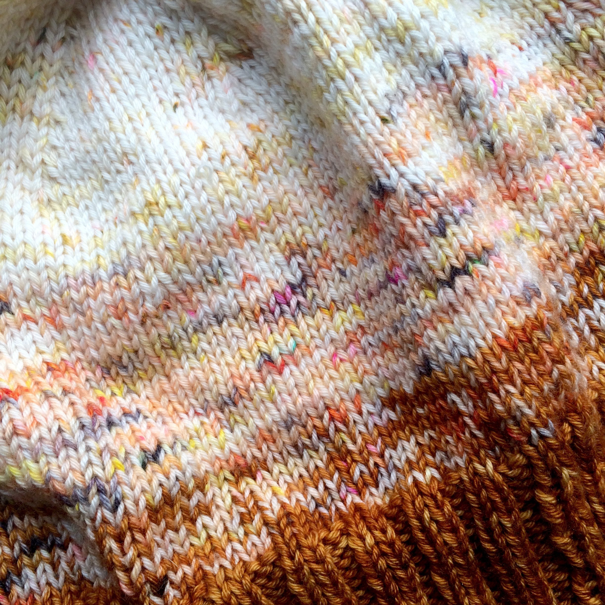 hedgehog-fibres-meraki-patron-tricot-bonnet-d-grad-sock image 3