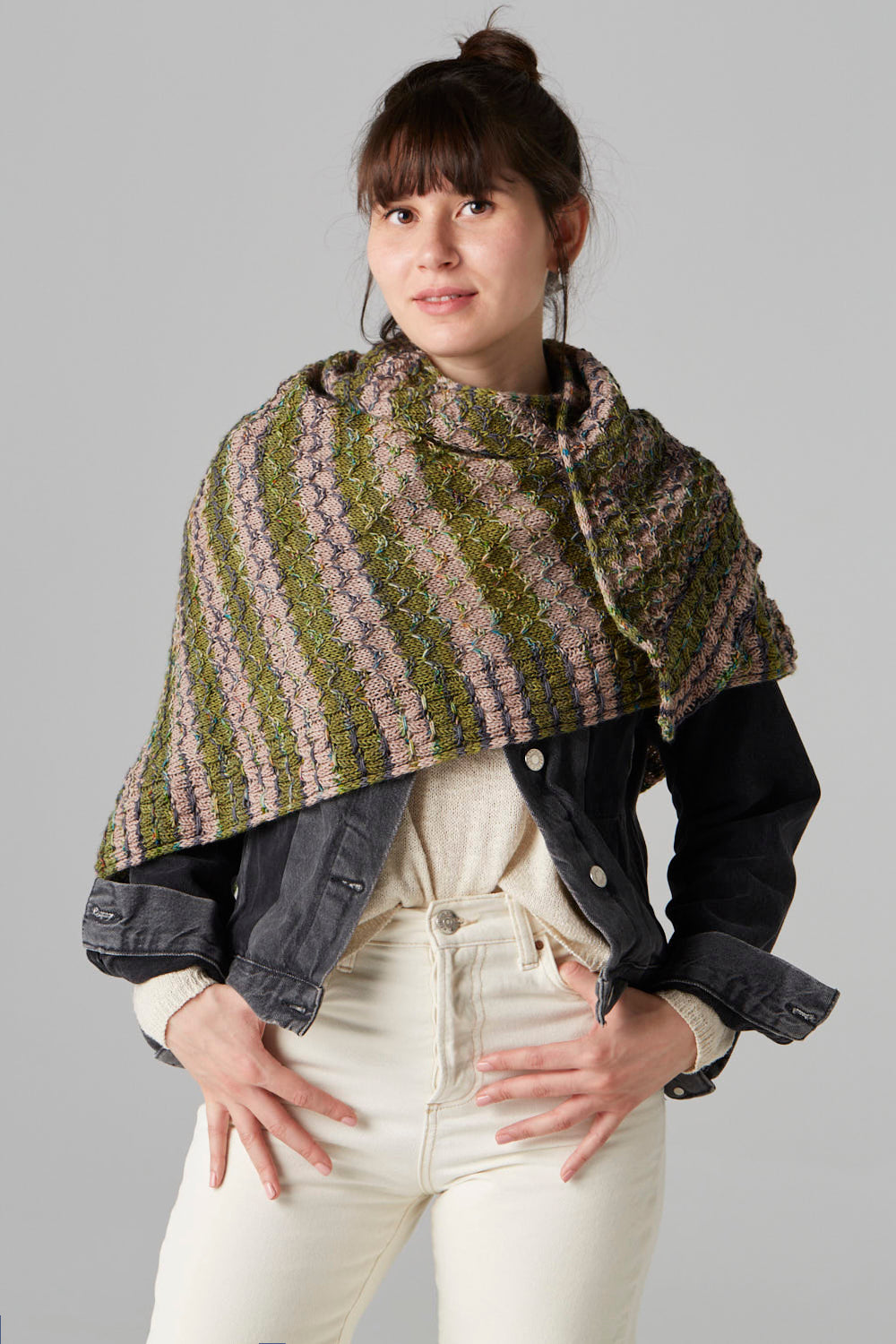 gusto-wool-apasa-patron-ch-le-triangle-fingering-seul image 3