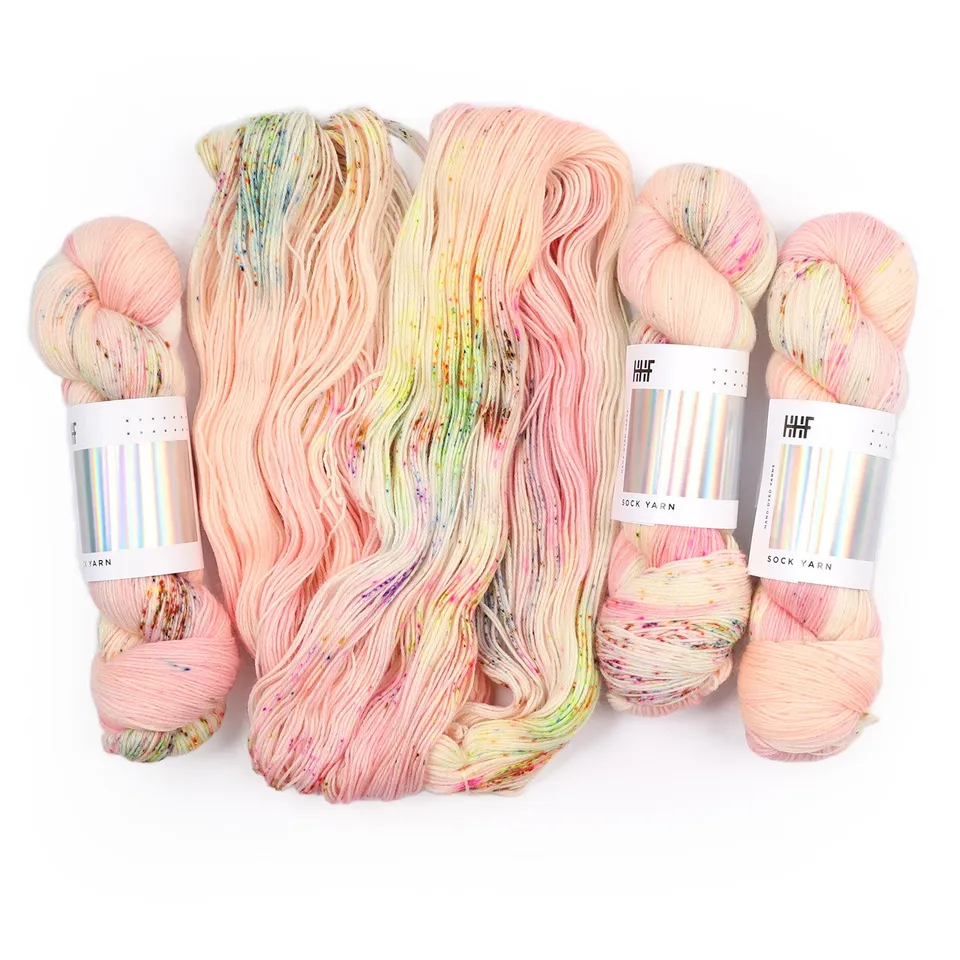 hedgehog-fibres-custom-dye-order-peony-laine-teinte-main image 1