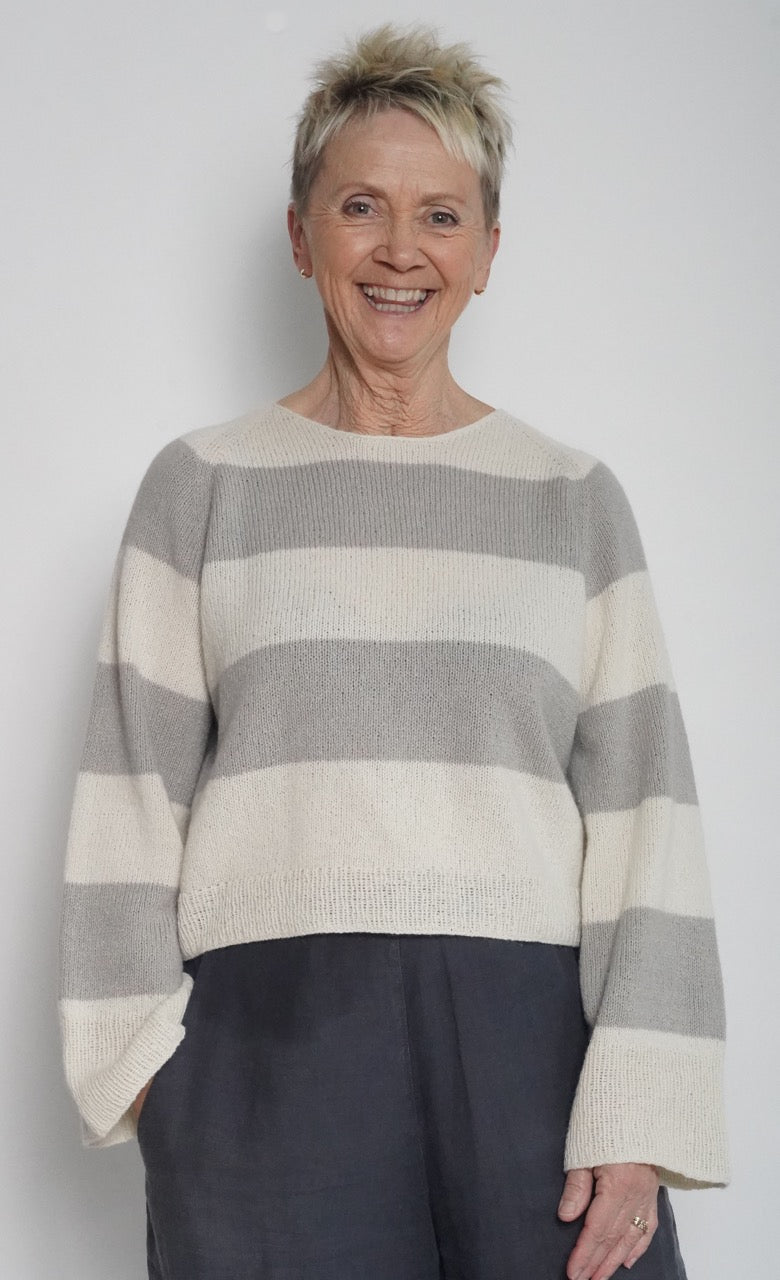 ito-patterns-cara-patron-pullover-femme-tricoter image 1