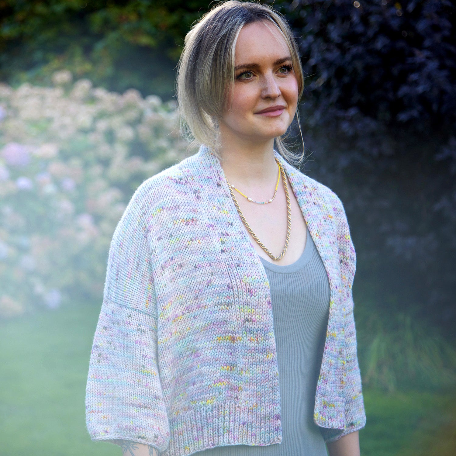 hedgehog-fibres-plush-cardigan-patron-tricot-top-down image 6