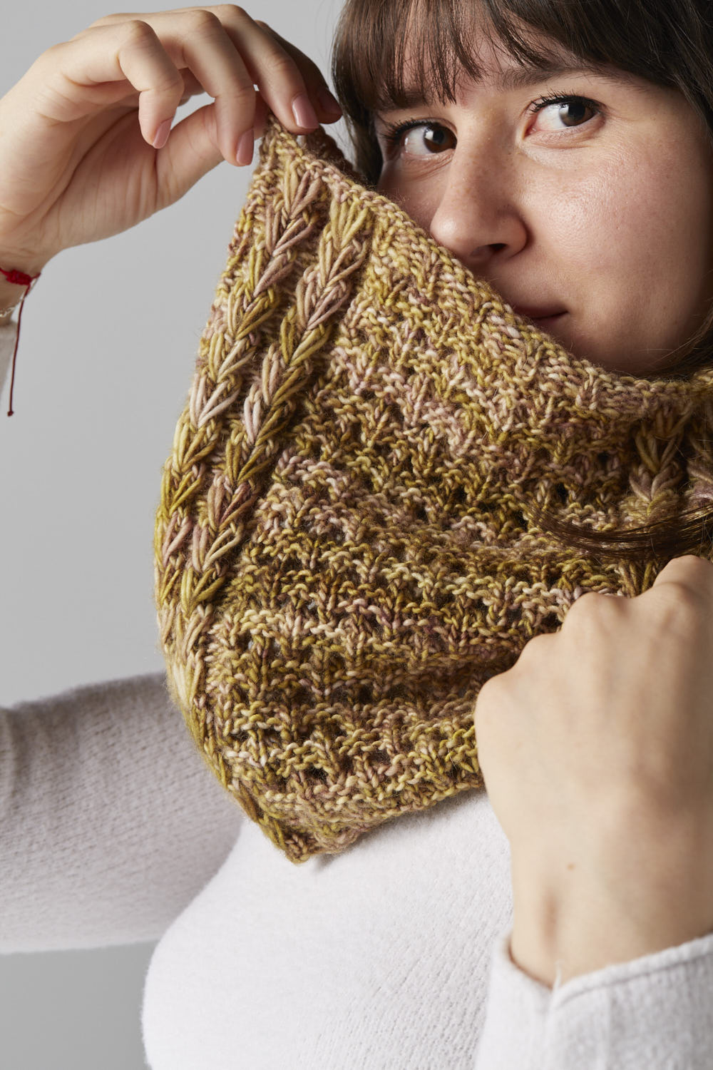 gusto-wool-durum-cowl-patron-tricot-snood-patron-seul image 4