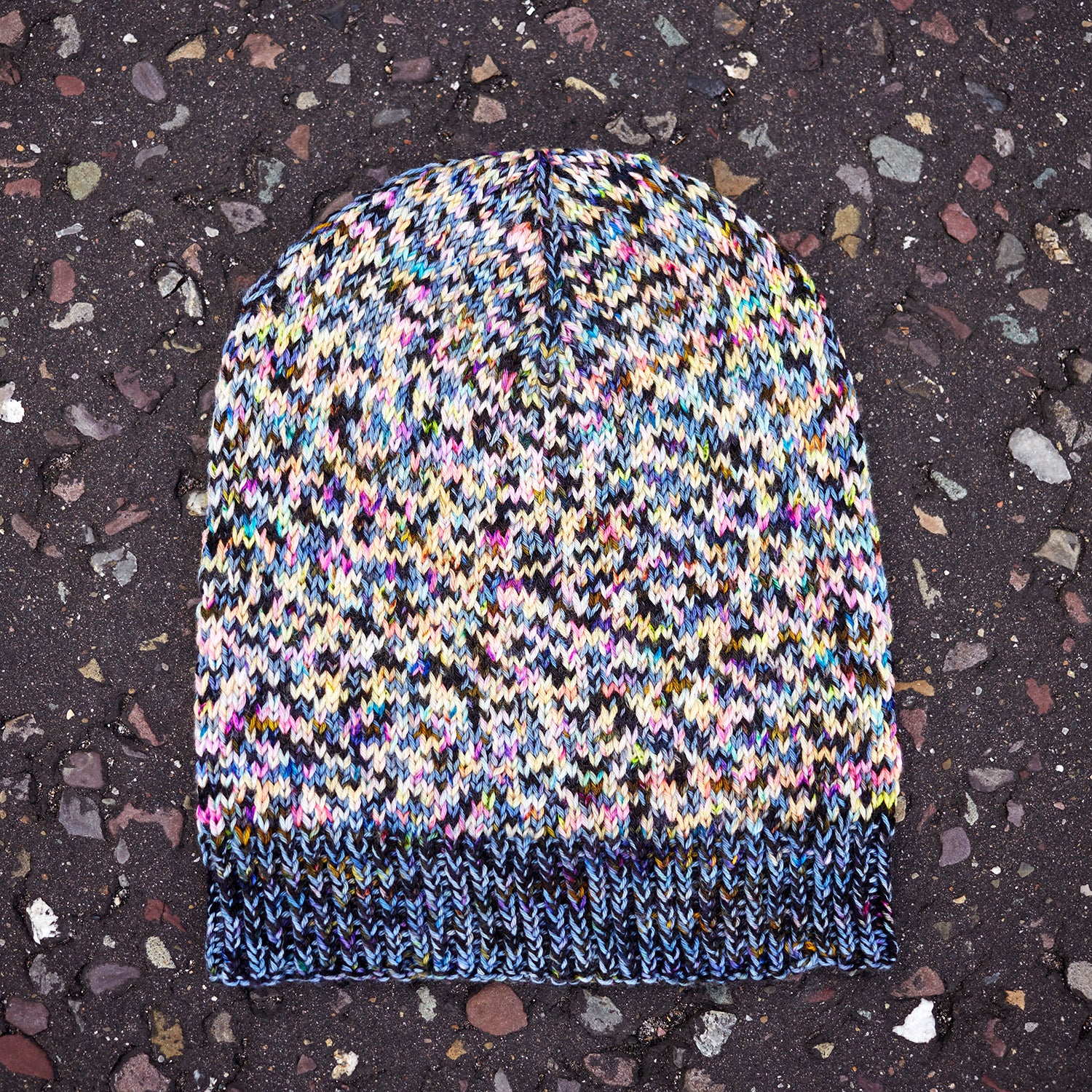 hedgehog-fibres-glitch-hat-patron-bonnet-jacquard image 4