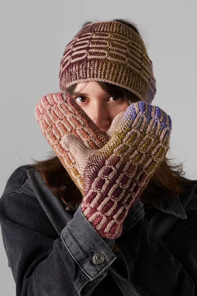 gusto-wool-kaystros-patron-bandeau-mitaines-fingering image 1