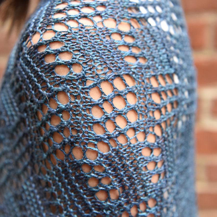 handmaiden-patterns-storm-water-shawl-patron-ch-le image 2