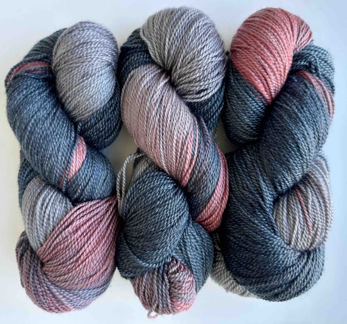 handmaiden-tree-wool-169722-fil-tricoter-teint-main-ch-le image 1