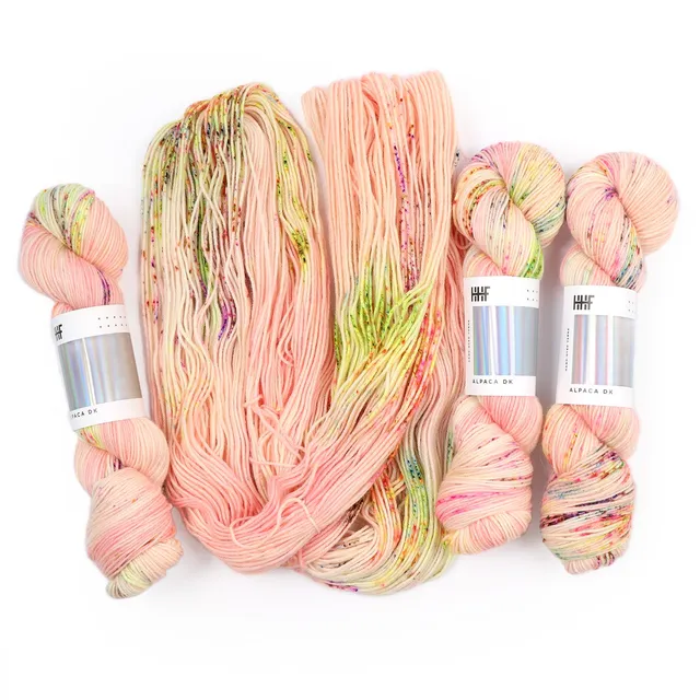 hedgehog-fibres-alpaca-dk-fil-peony-100g-alpaga-m-rinos image 1
