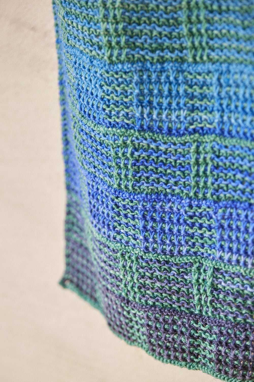 gusto-wool-flannel-patron-charpe-foulard-patron-seul image 2